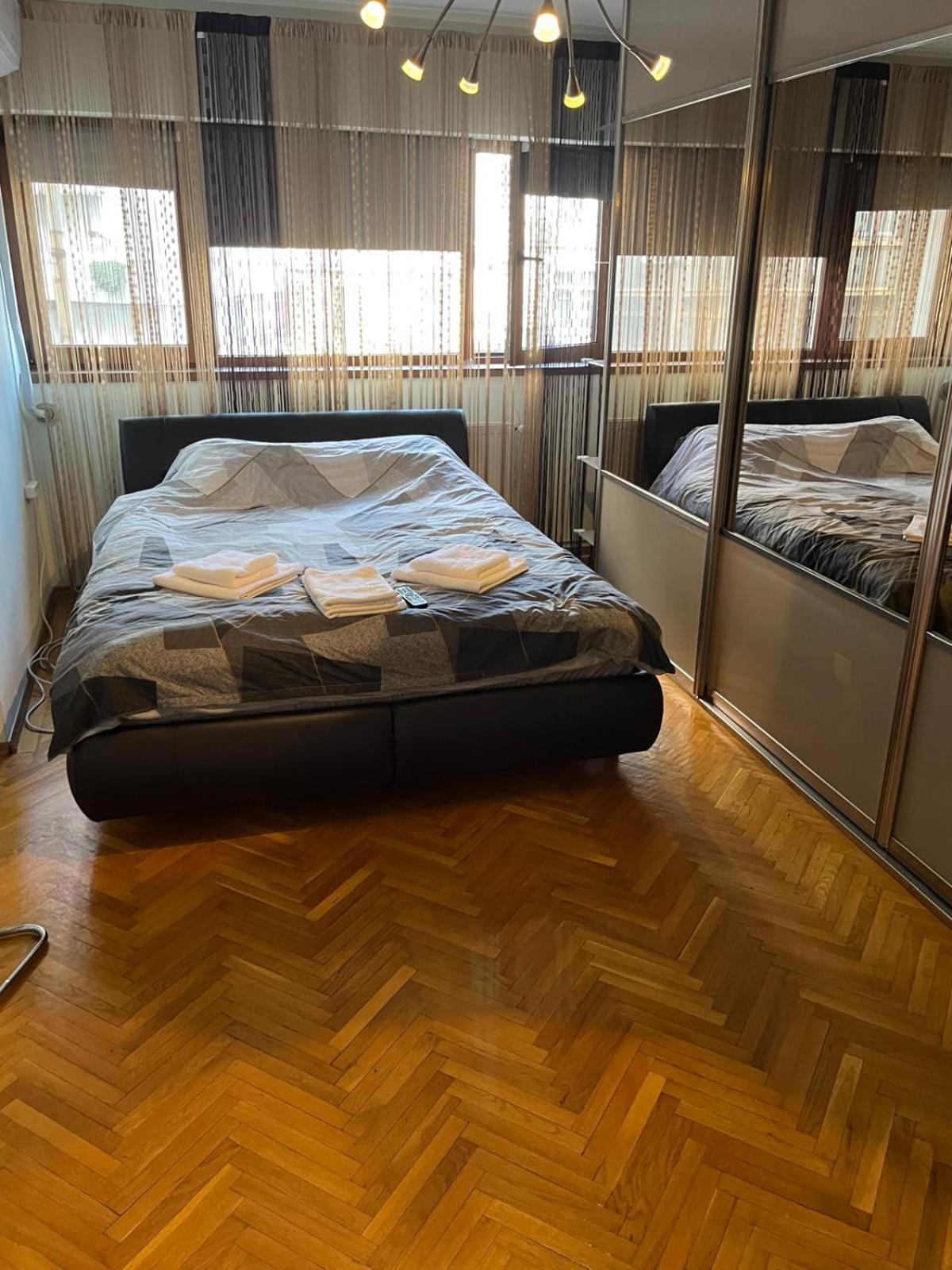 Romana 100 Sqm Deluxe Apartament Bucarest Extérieur photo