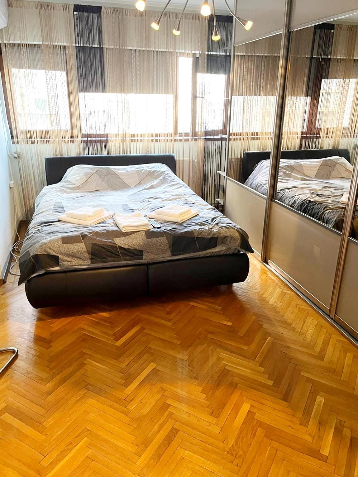Romana 100 Sqm Deluxe Apartament Bucarest Extérieur photo