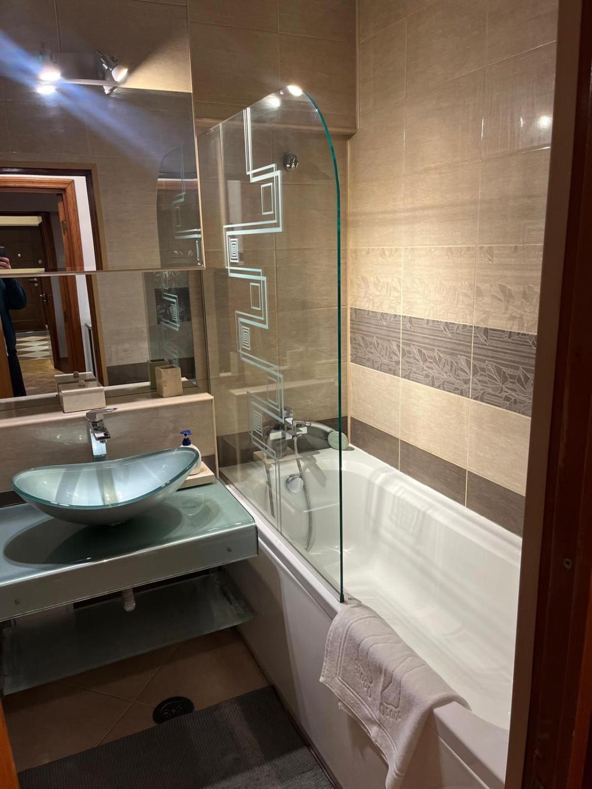 Romana 100 Sqm Deluxe Apartament Bucarest Extérieur photo